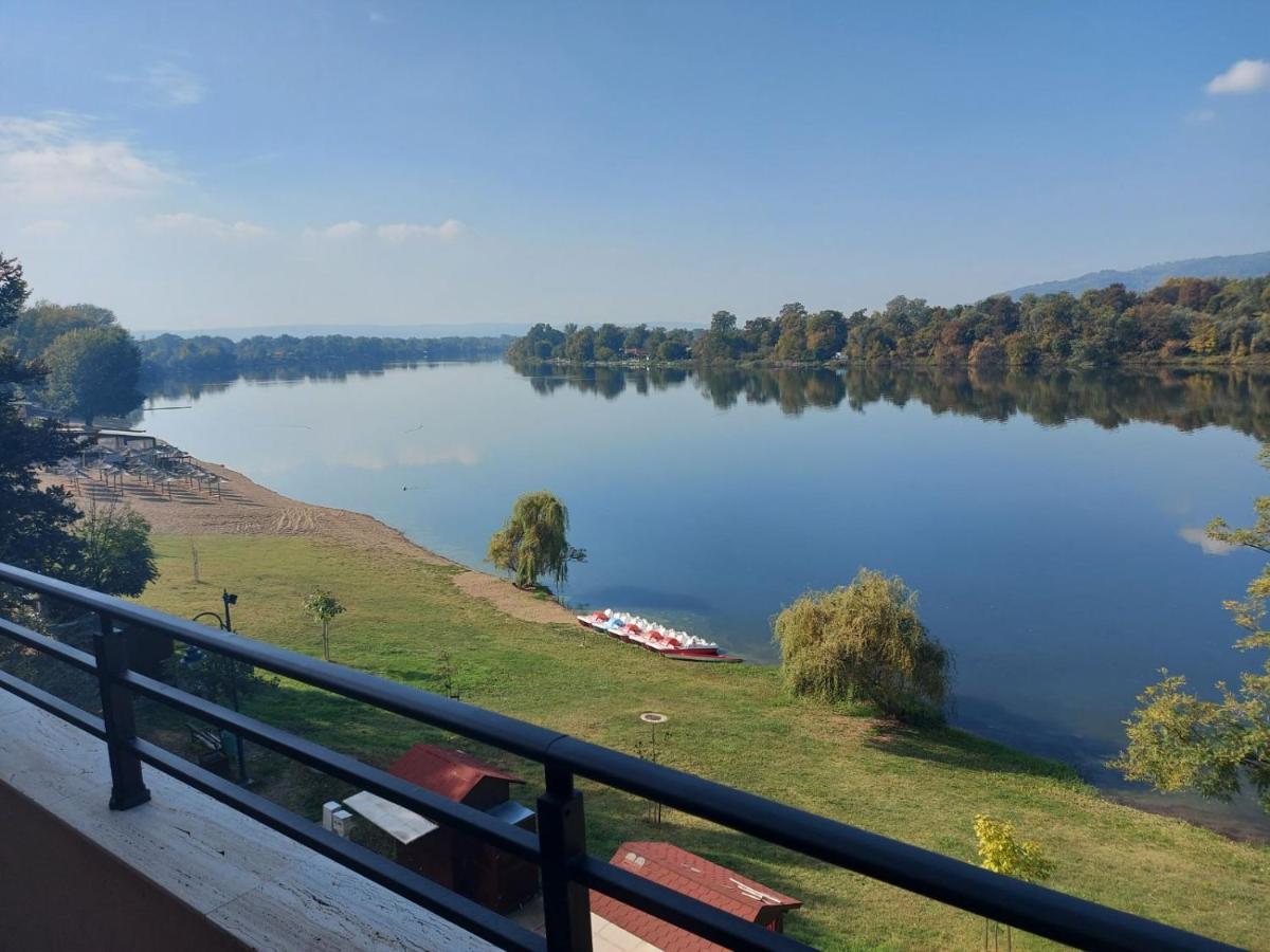 Casa D Argento Apartment Veliko Gradiste Bagian luar foto